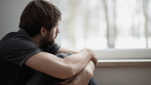 أحدث طرق علاج اضطراب القلق الاجتماعي نفسيًا وسلوكيًا لعام 2025 2 علاج اضطراب القلق الاجتماعي