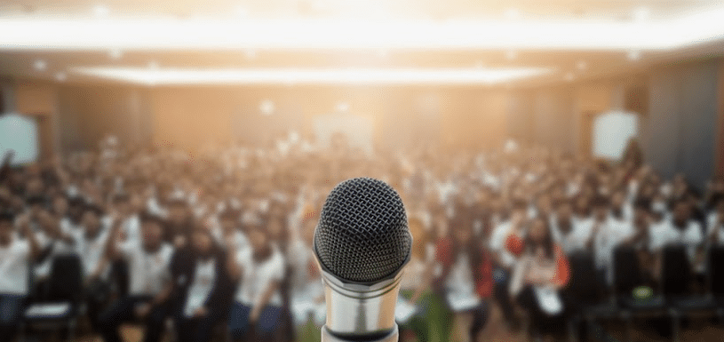 مهارات العرض والإلقاء