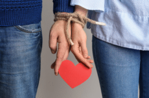 الاعتماد العاطفي في العلاقات