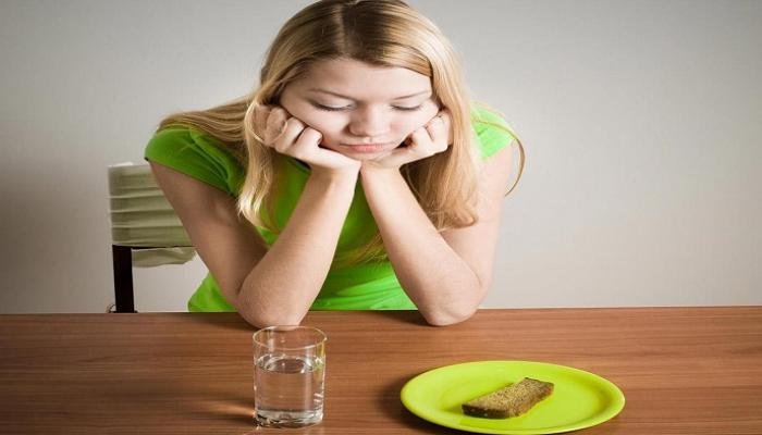 علاج فقدان الشهية العصبي عند المراهقين: 3 طرق فعّالة للتعافي الآمن | د. طلعت حكيم 2 علاج فقدان الشهية العصبي عند المراهقين